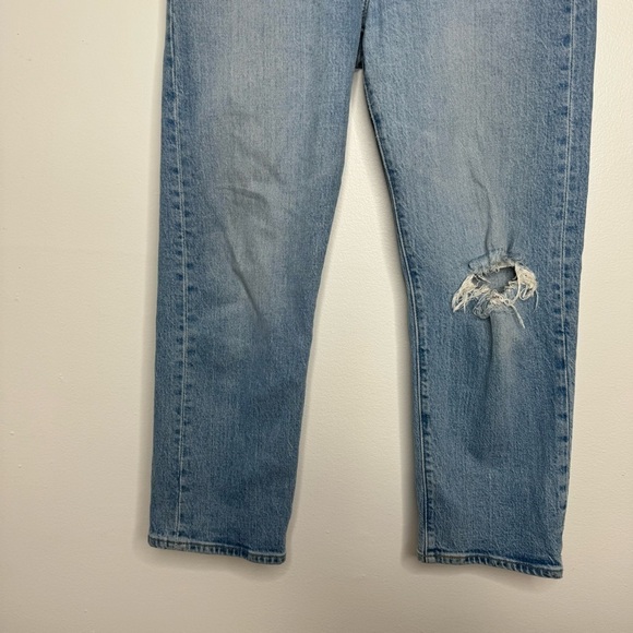 Levi’s light wash distressed wedgie straight jeans size 27 - Picture 3 of 11